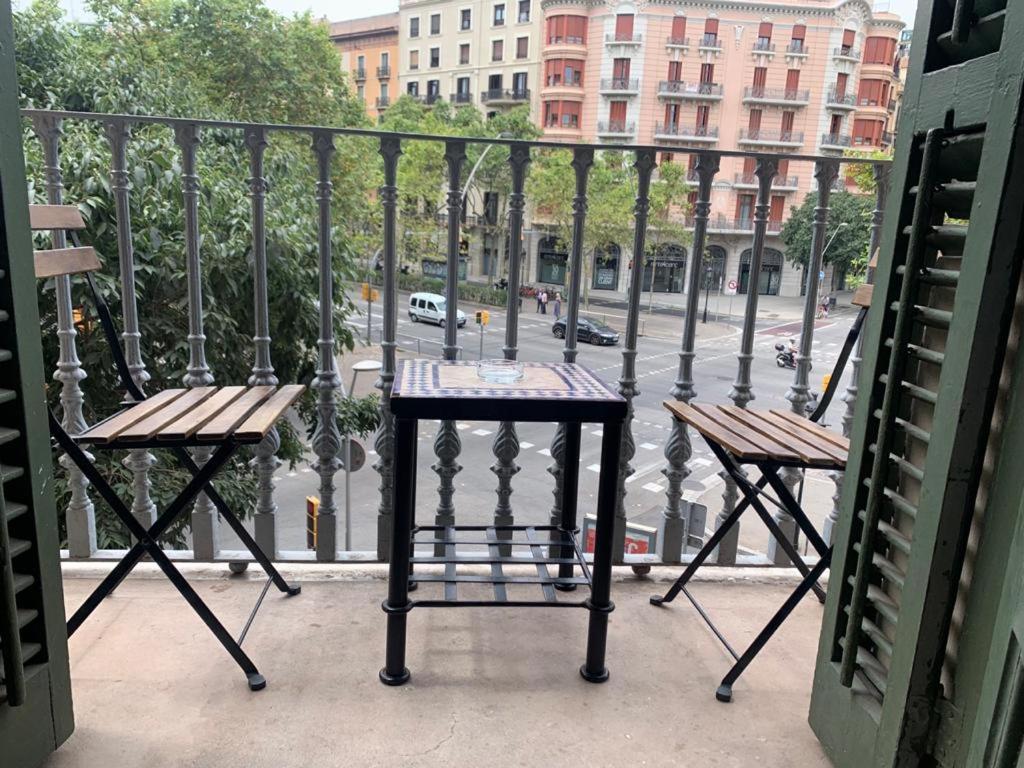 Casa Consell Gran Via, Guest House Barcelona Zewnętrze zdjęcie